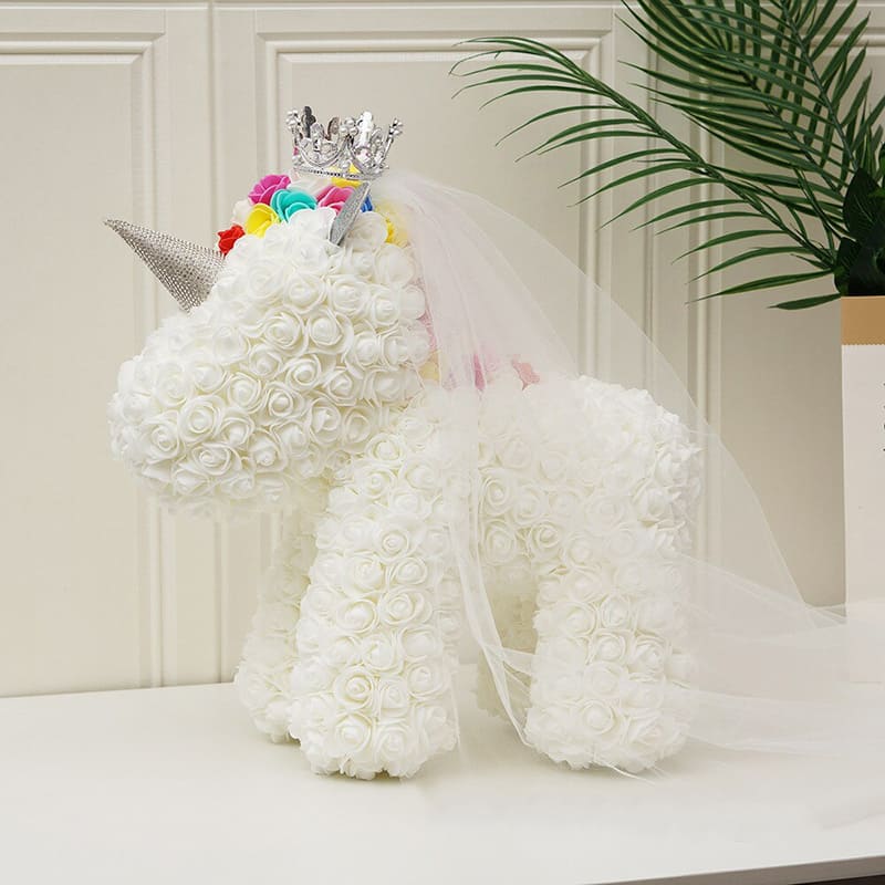 Licorne en Rose Couronnée Blanche