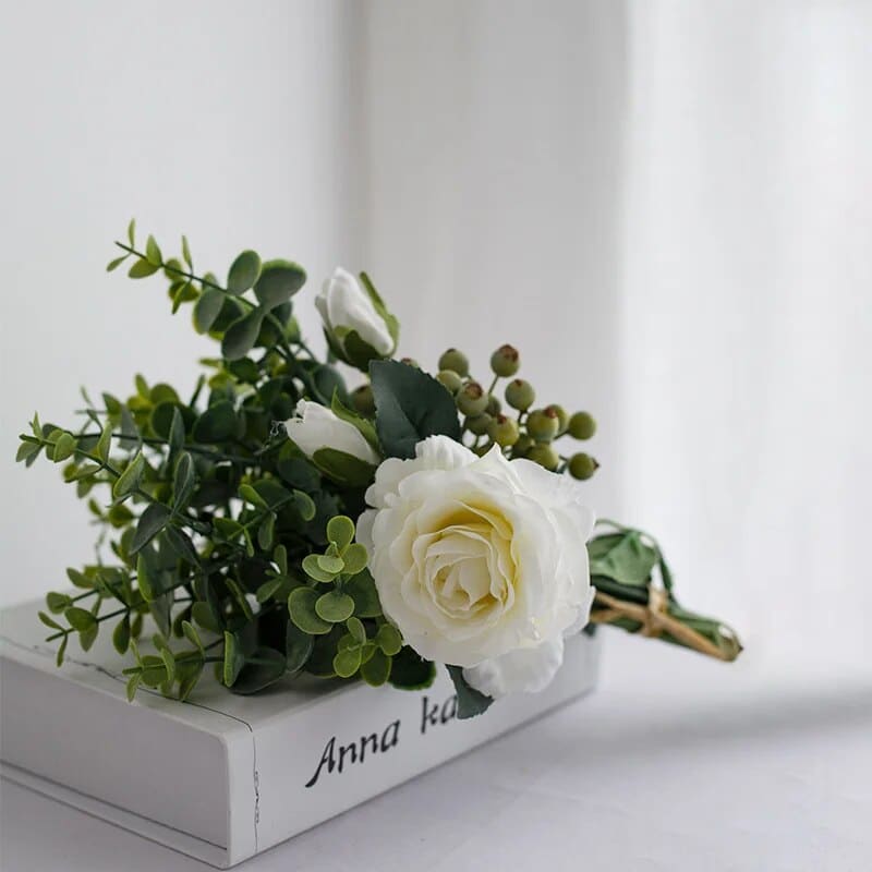 Bouquet de Roses et d'Eucalyptus Artificiel